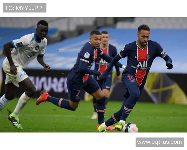 意甲热刺与巴黎圣日耳曼激战成平争议判罚引发全场热议